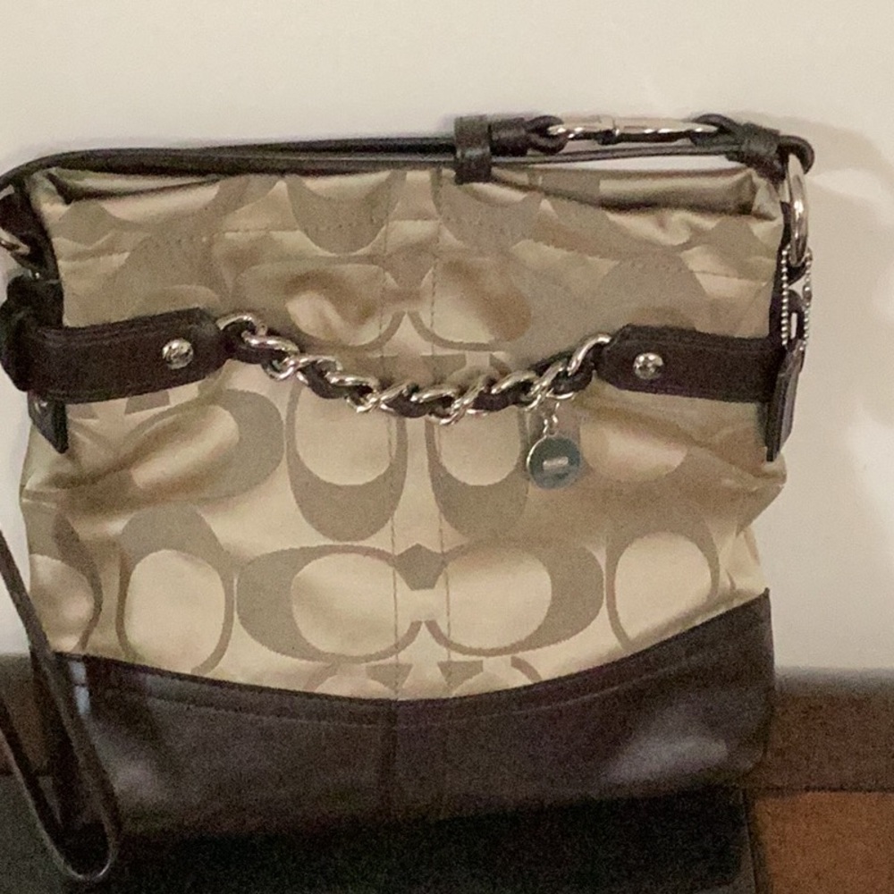 Coach Signature Purse NWT